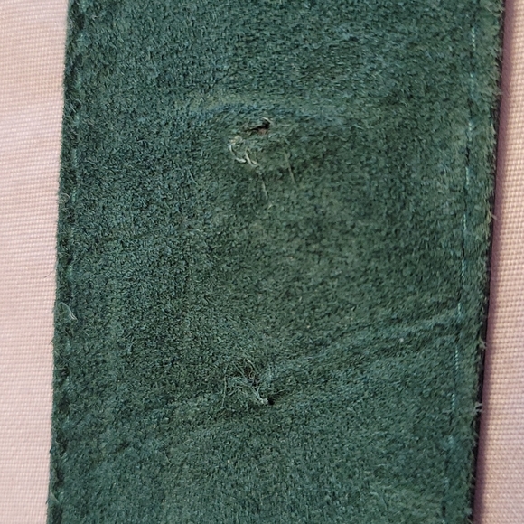 Express belt vintage 70's green suede gold tone buckle Size Medium - Picture 10 of 10